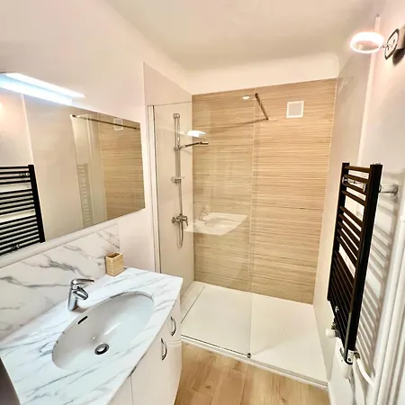 Apartman Spacieux T3 Terrasse Vue Climatise *